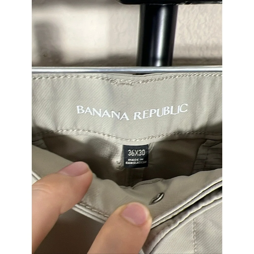 New Banana Republic Men's Pants 36x30 Beige Regular Fit Chinos
